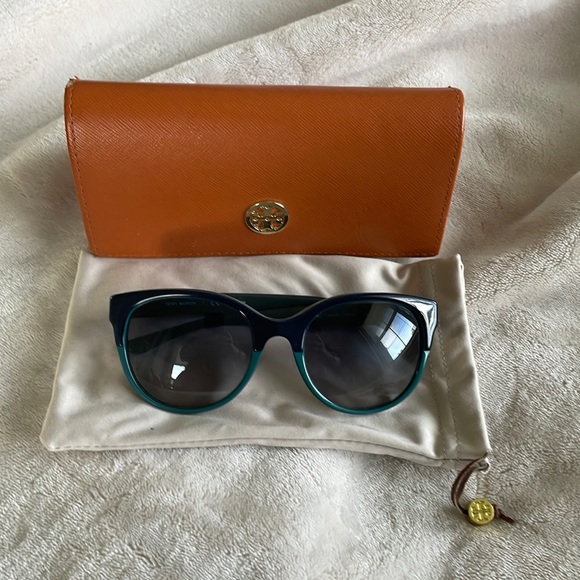 Tory Burch TY 7095 2598 4L blue sunglasses with case and bag